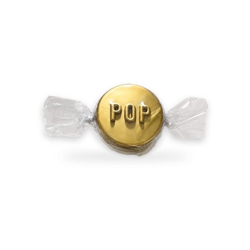 Pop Dorado, Camila Valdez, Técnica mixta: plástico de alto impacto, pintura sintética y PVC cristal, 2023